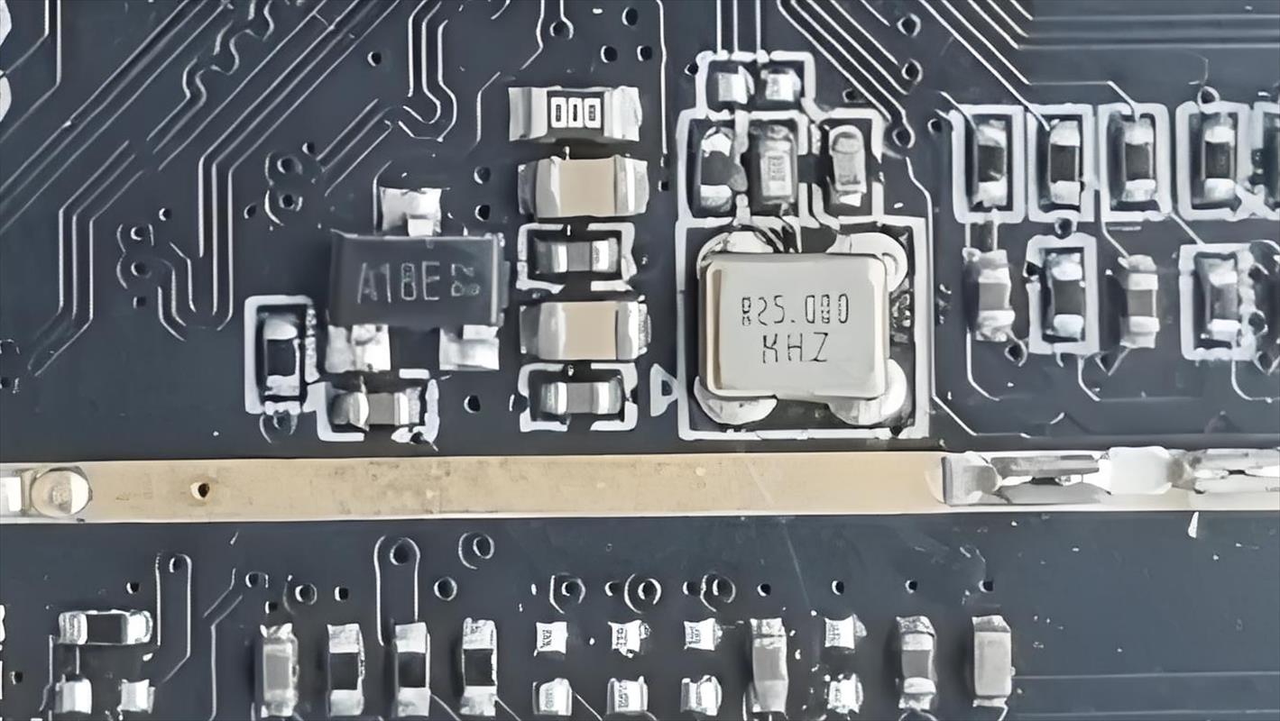 無源晶振與有源晶振的主要參數(shù)對比